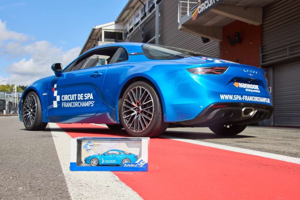 Miniature - Alpine A110