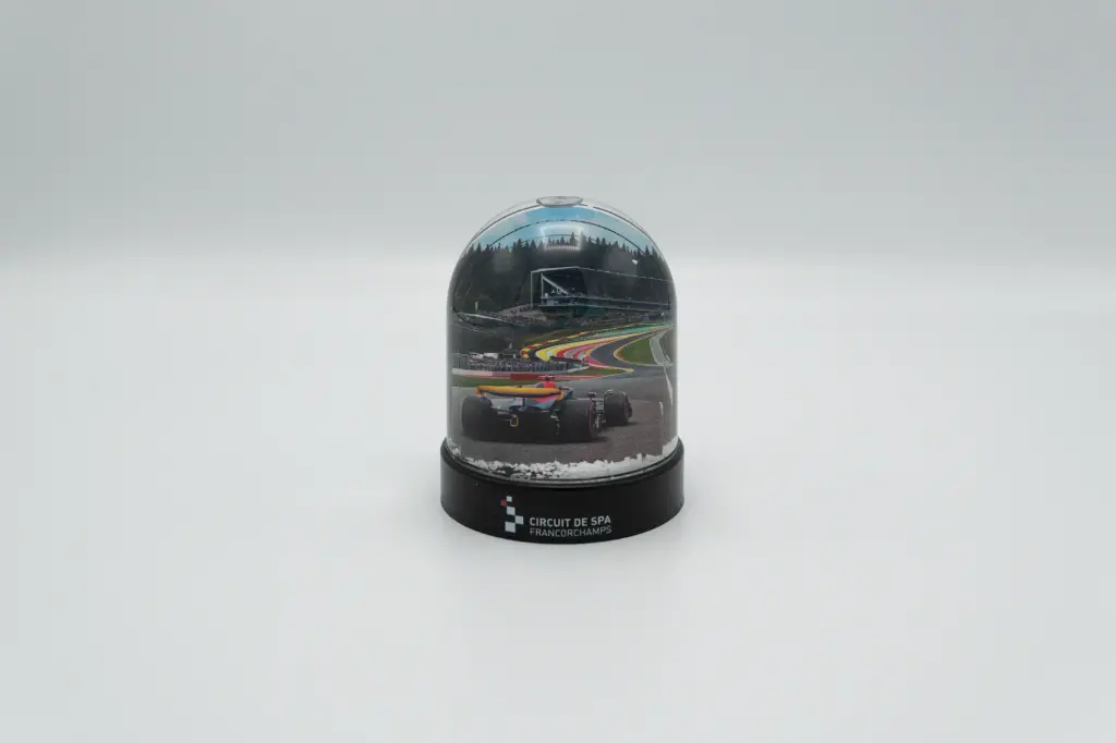 Basic - Snow Globe